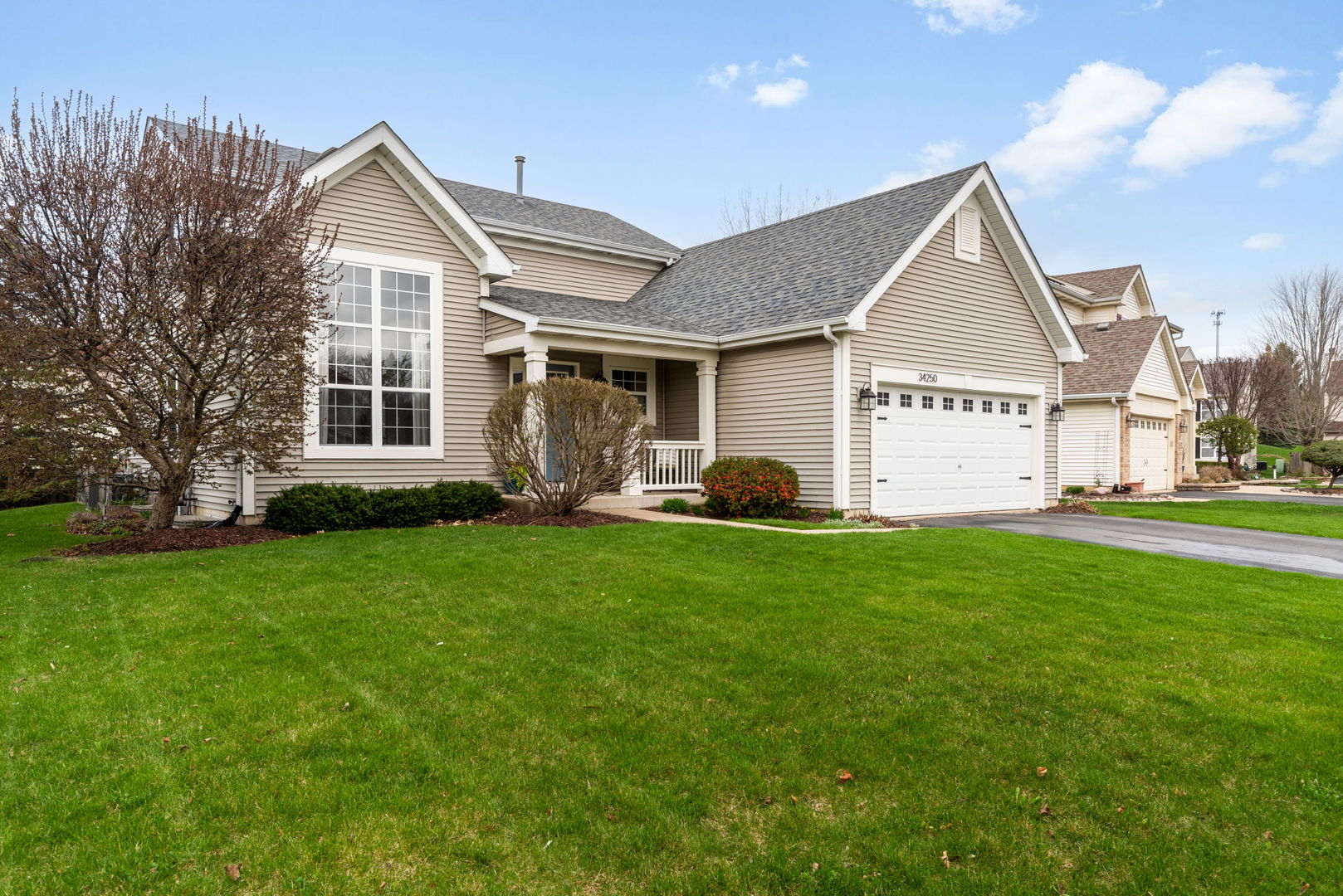 34250 N Wineberry Lane, Round Lake, IL 60073