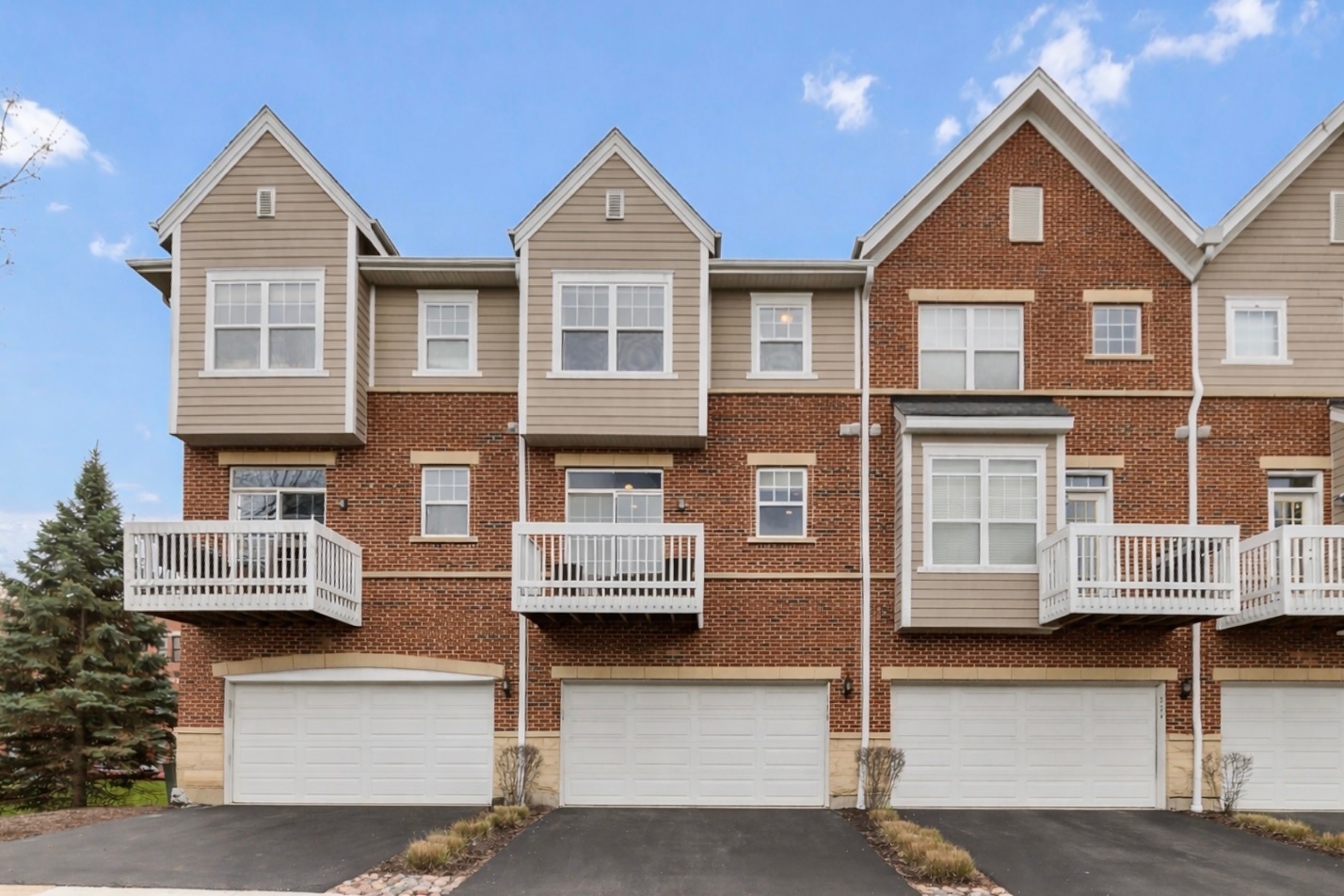 320 W Wood Street, Palatine, IL 60067