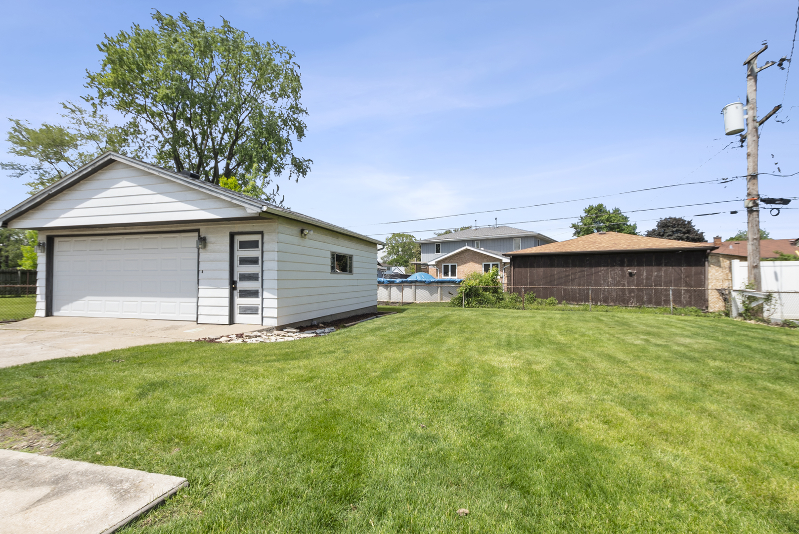 7118 Stanford Drive, Bridgeview, IL 60455