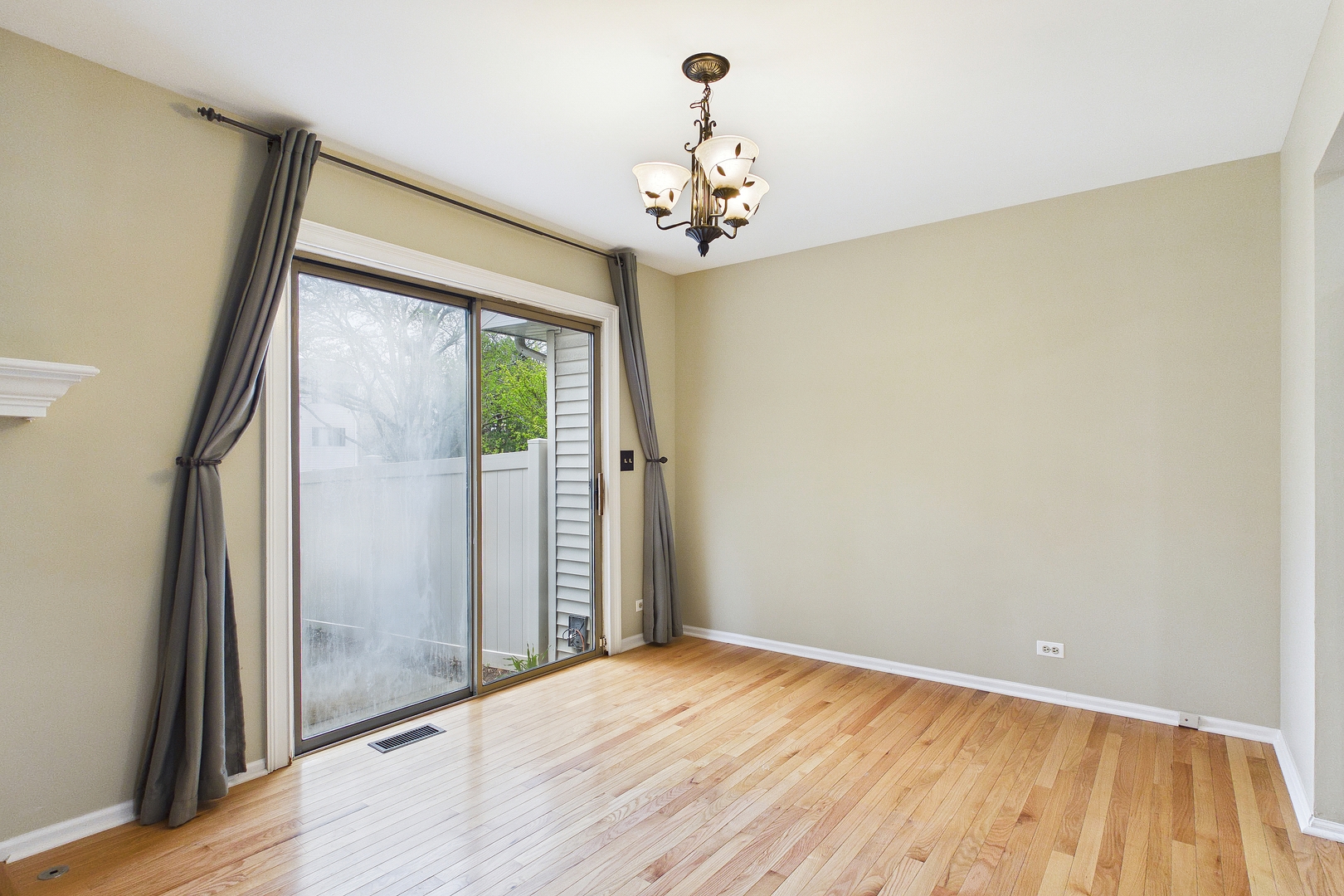 2056 Yellow Daisy Court, Naperville, IL 60563