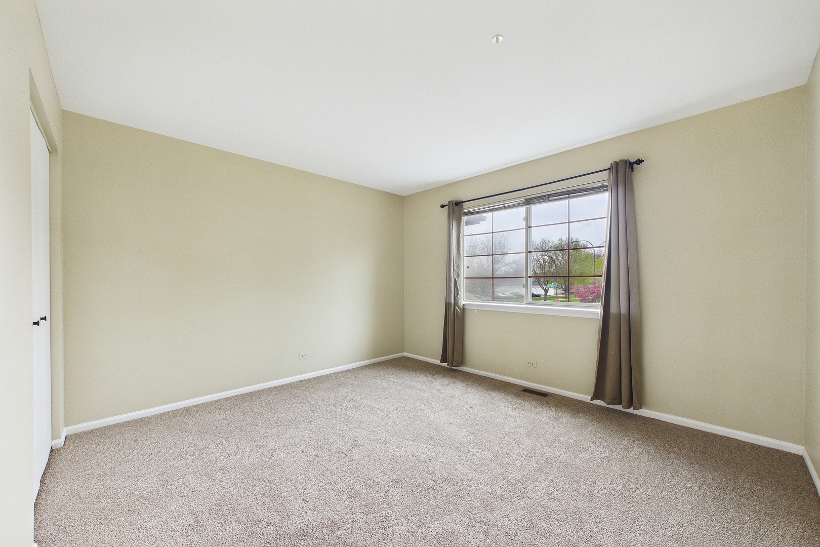 2056 Yellow Daisy Court, Naperville, IL 60563