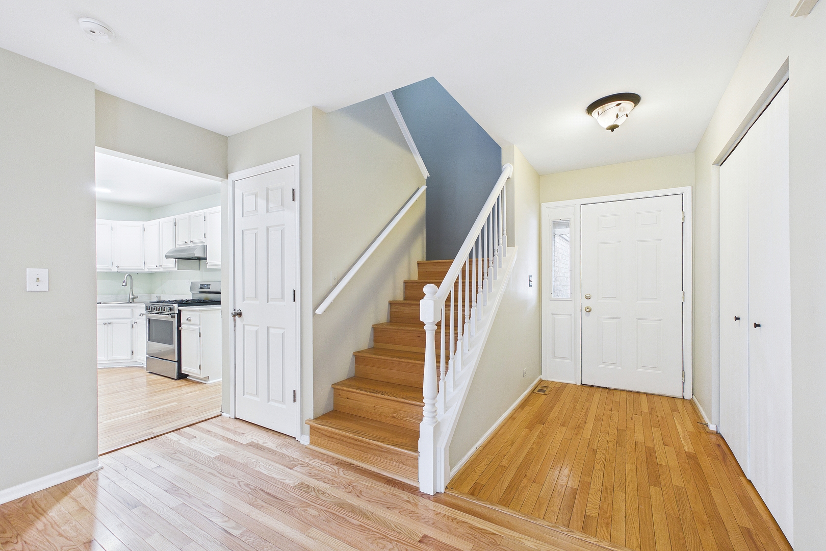 2056 Yellow Daisy Court, Naperville, IL 60563