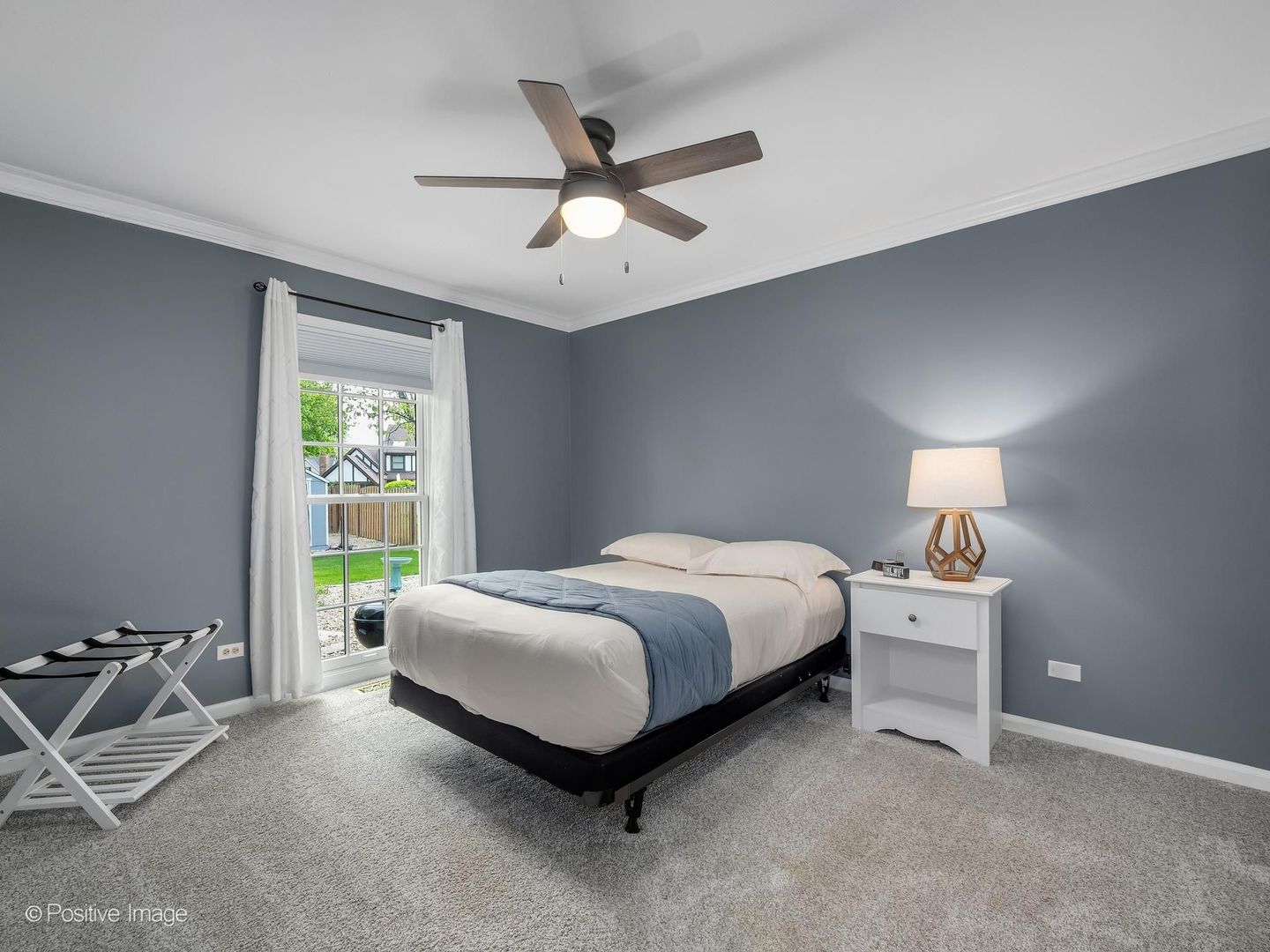 2017 Somerset Lane, Wheaton, IL 60189