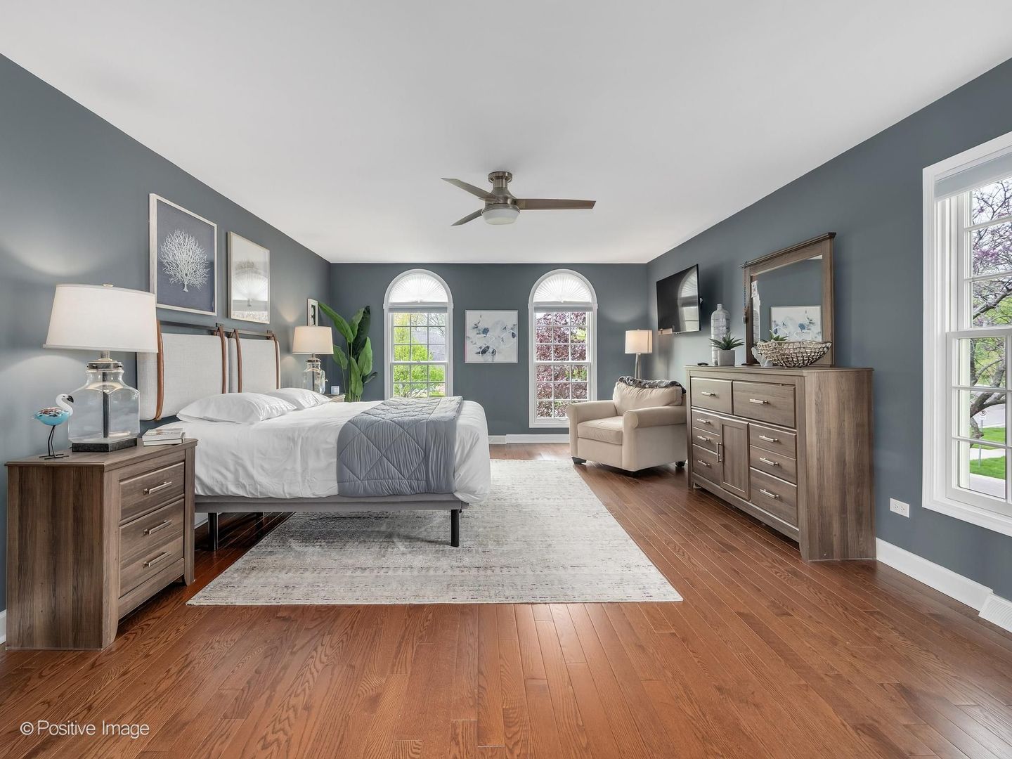 2017 Somerset Lane, Wheaton, IL 60189