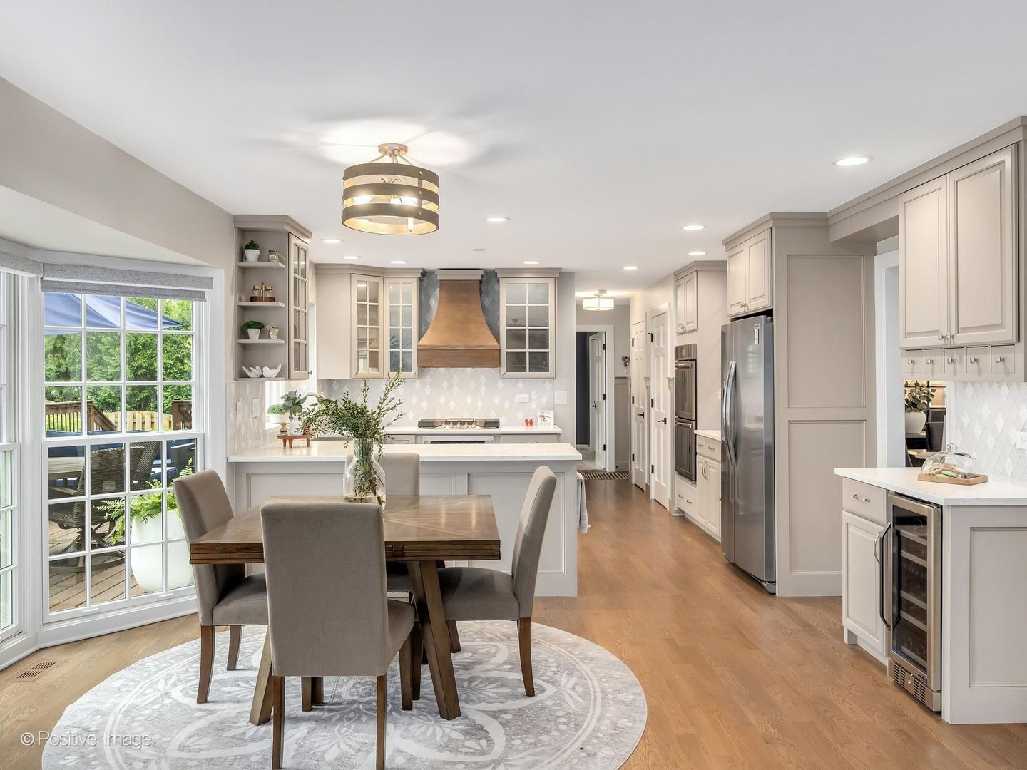 2017 Somerset Lane, Wheaton, IL 60189