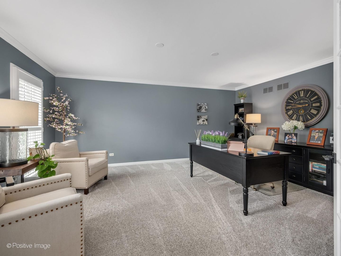 2017 Somerset Lane, Wheaton, IL 60189