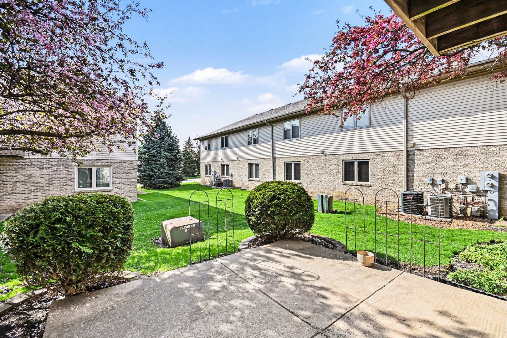 157 Saenz Lane #157, Joliet, IL 60436