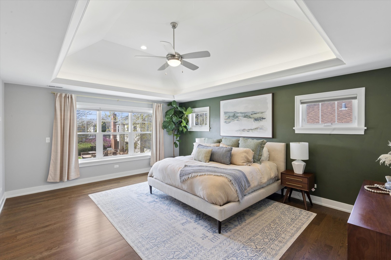 650 N West Avenue, Elmhurst, IL 60126