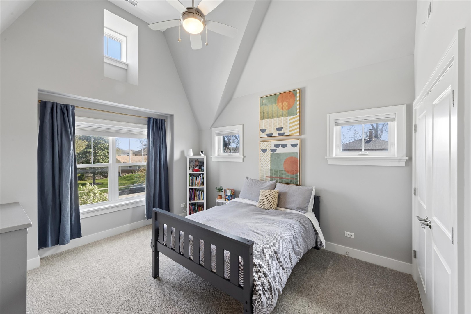 650 N West Avenue, Elmhurst, IL 60126