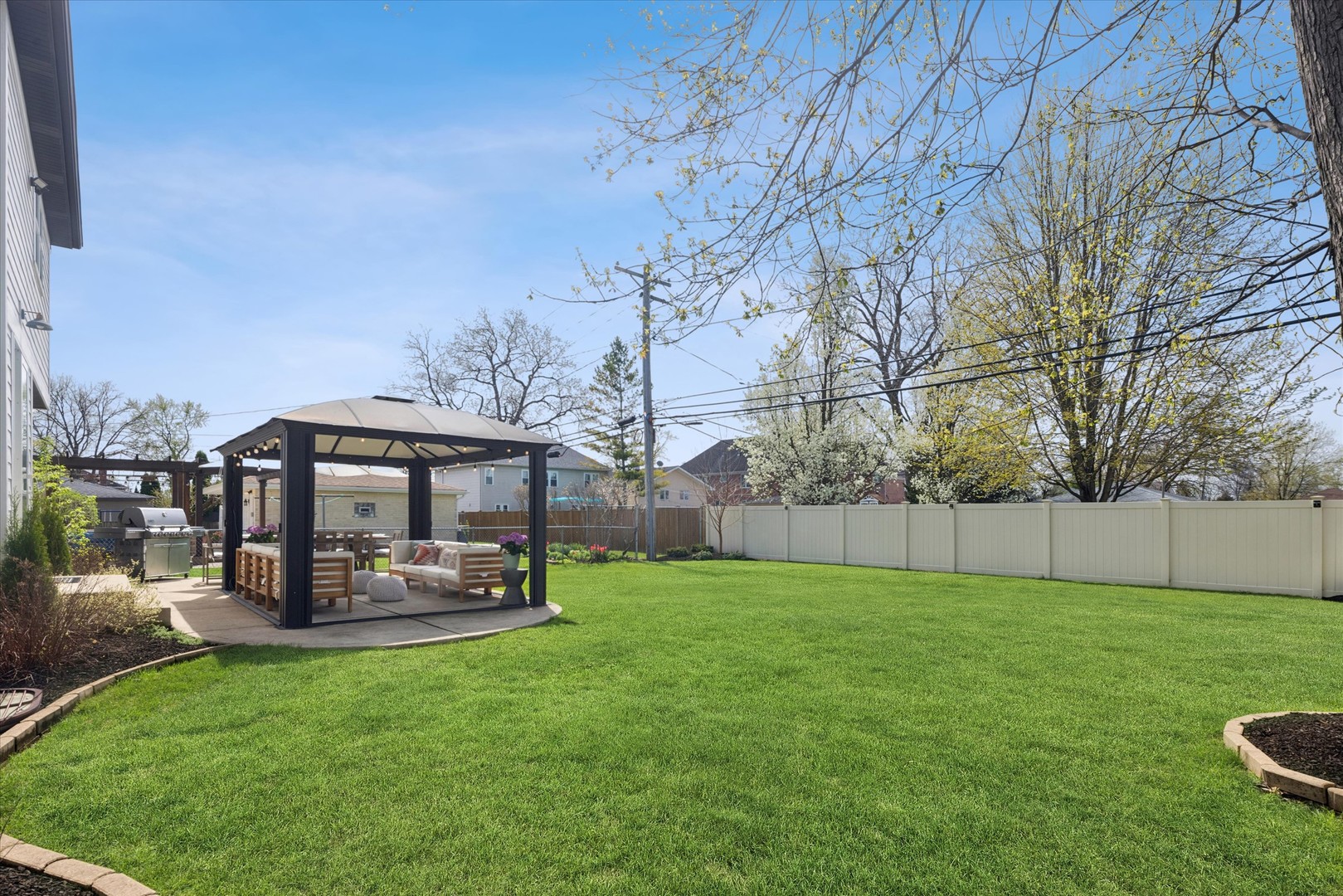 650 N West Avenue, Elmhurst, IL 60126