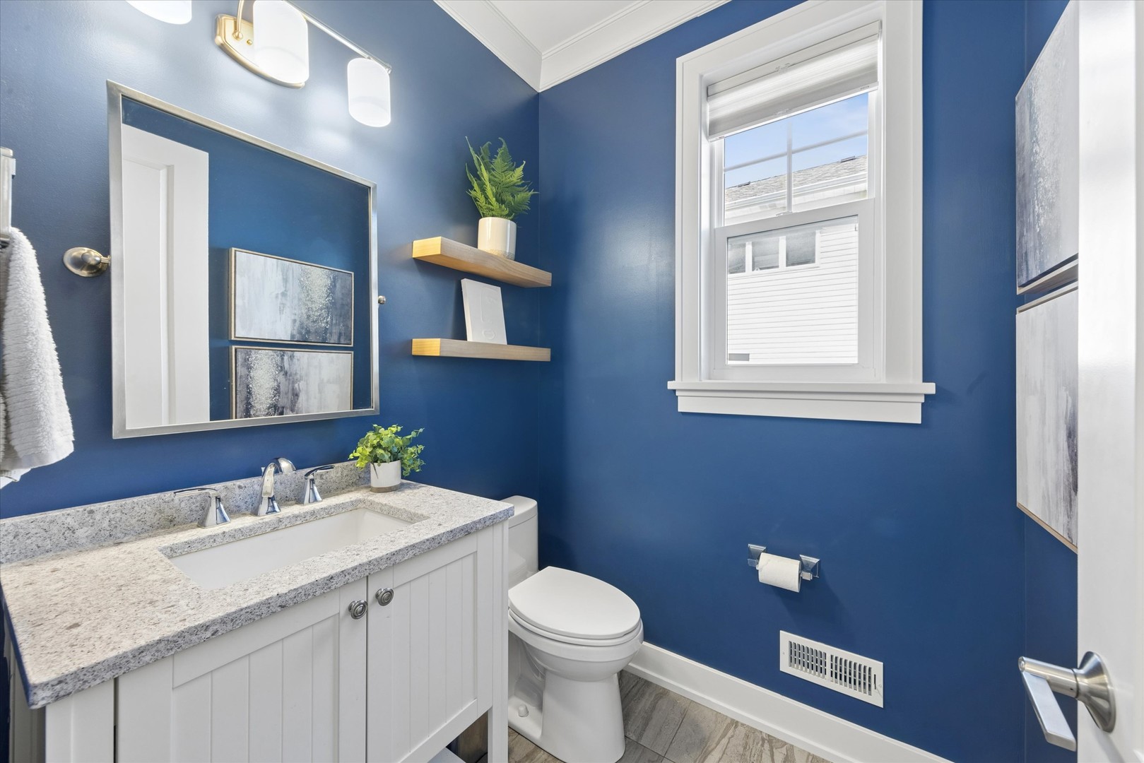 650 N West Avenue, Elmhurst, IL 60126