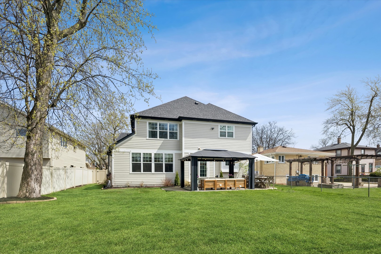 650 N West Avenue, Elmhurst, IL 60126