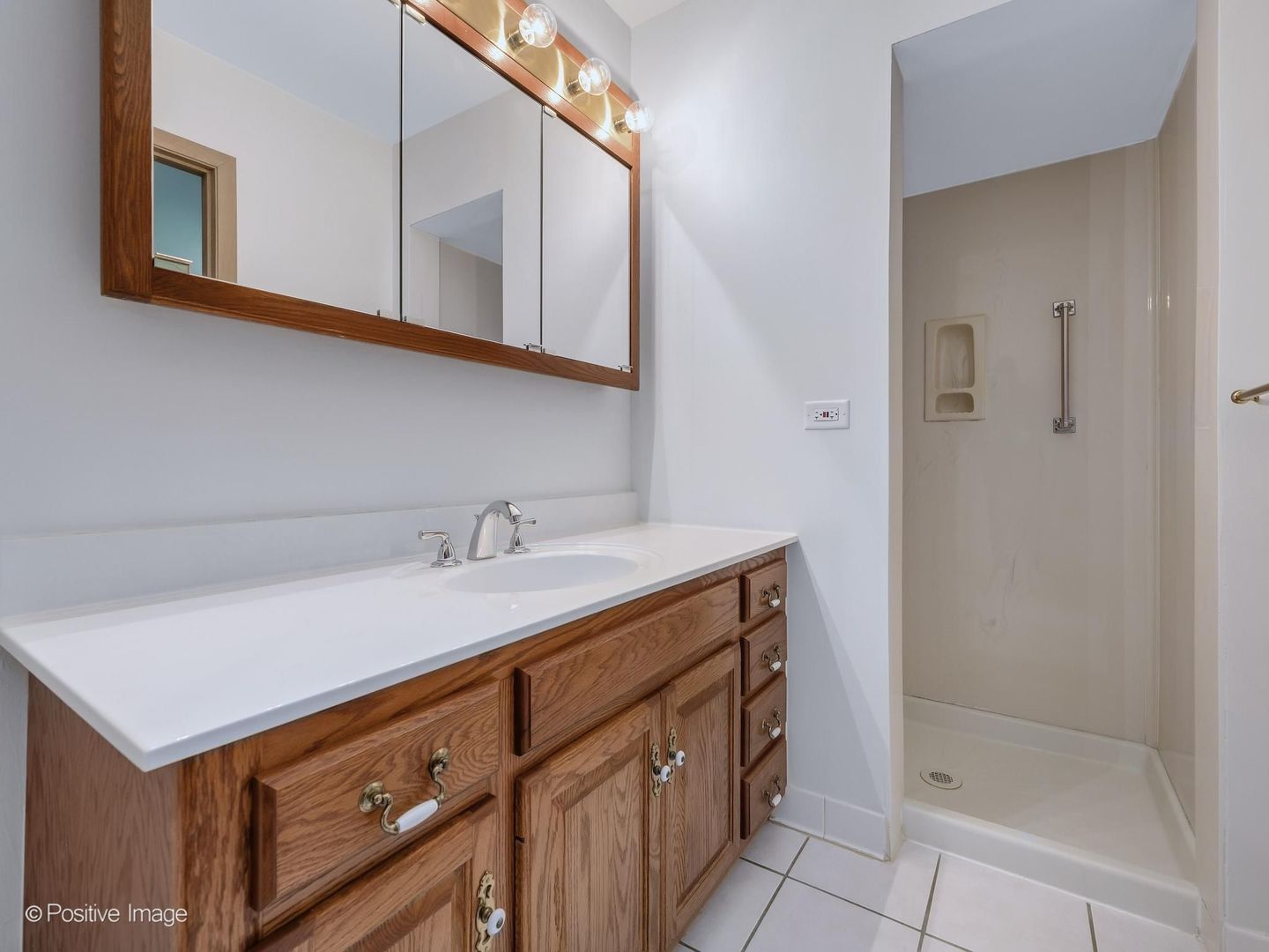 1903 Cheshire Lane, Wheaton, IL 60189