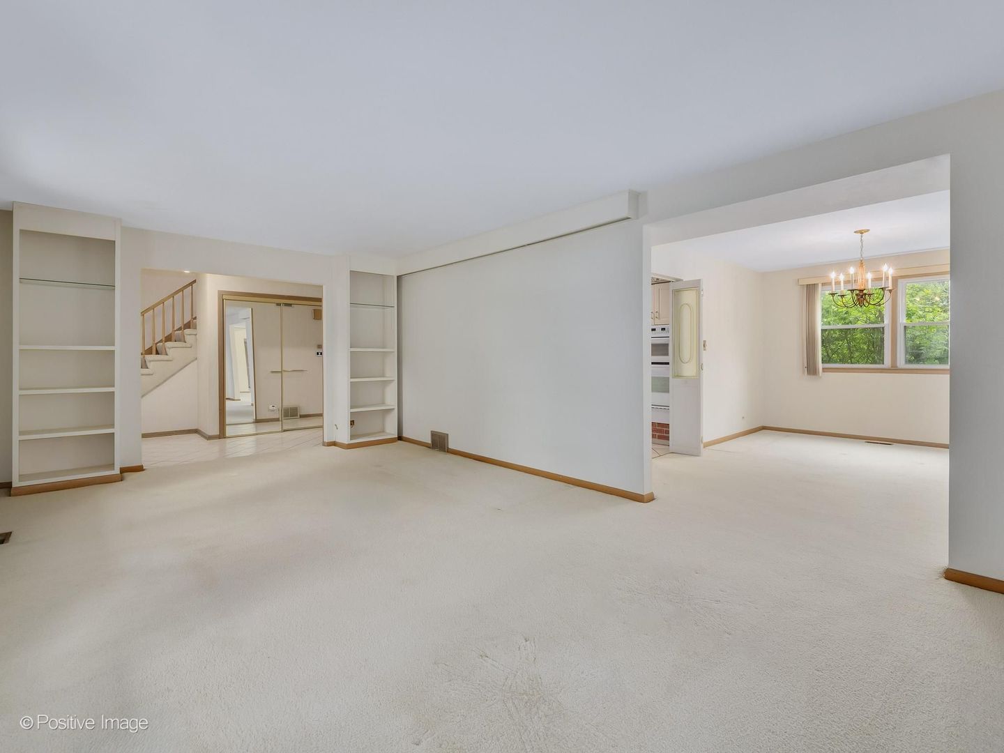 1903 Cheshire Lane, Wheaton, IL 60189