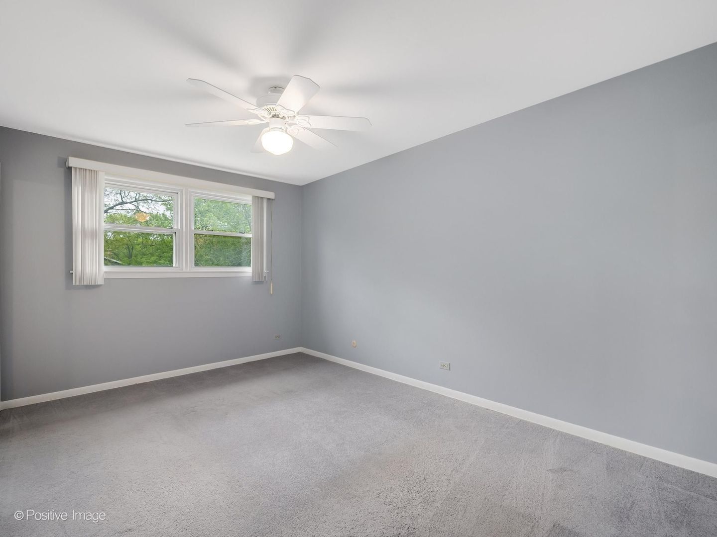 1903 Cheshire Lane, Wheaton, IL 60189