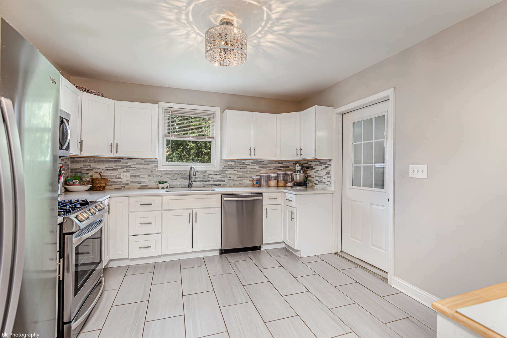 9255 Melvina Avenue, Oak Lawn, IL 60453