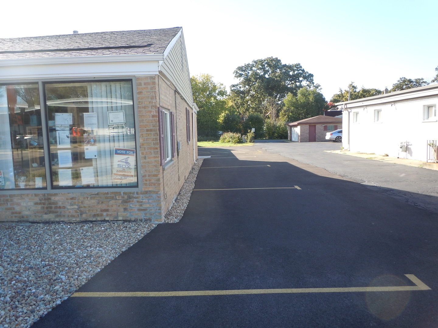 138 W Irving Park Road, Wood Dale, IL 60191