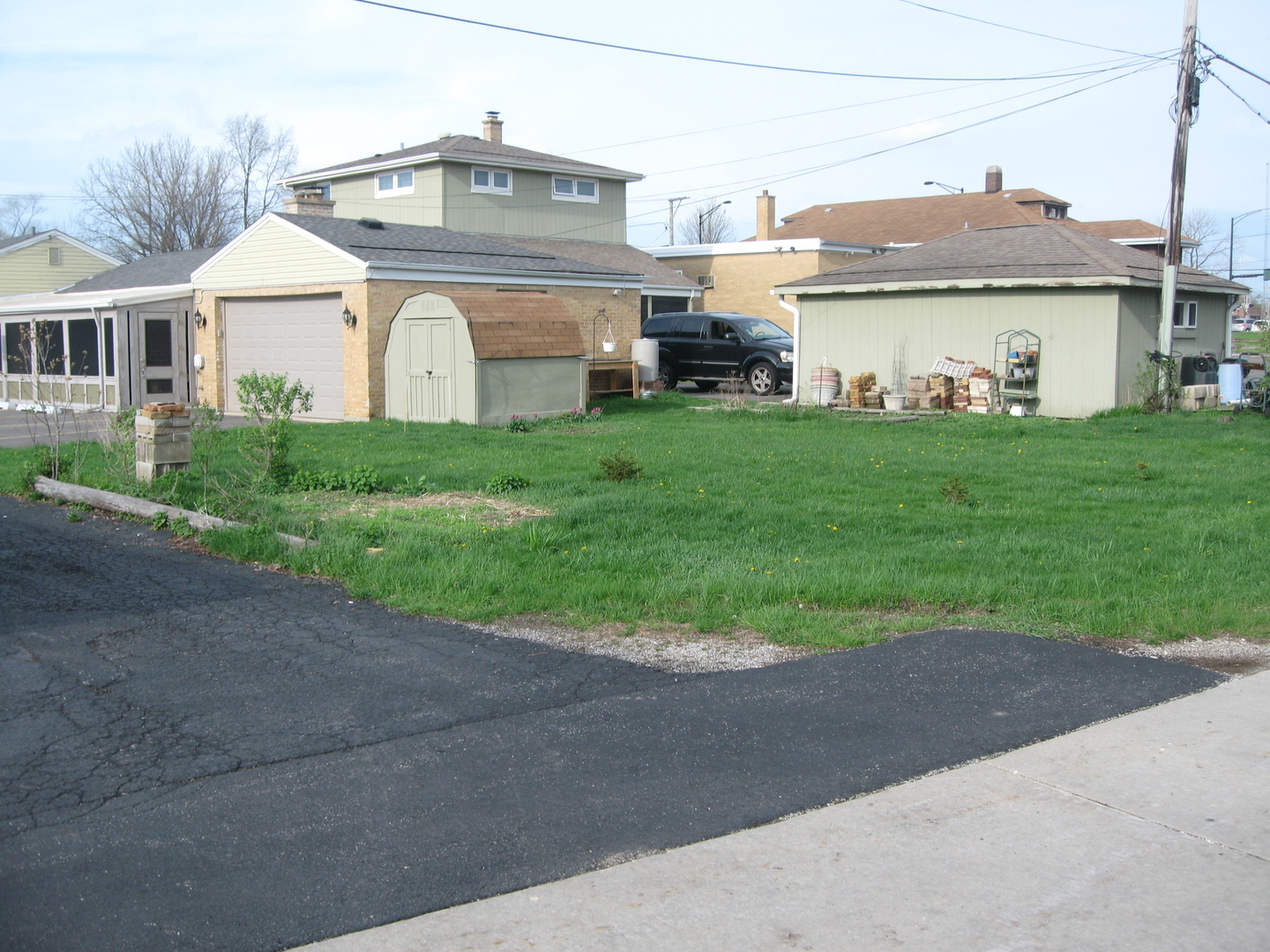 138 W Irving Park Road, Wood Dale, IL 60191