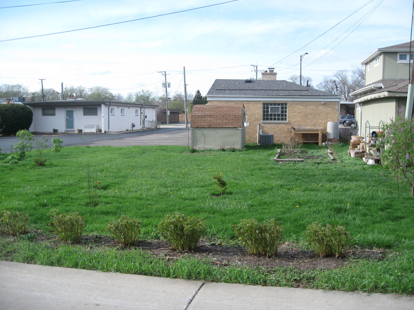 138 W Irving Park Road, Wood Dale, IL 60191