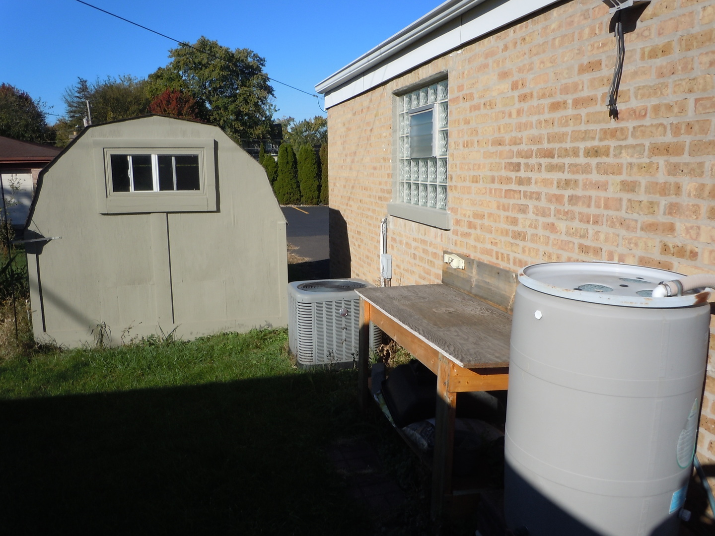 138 W Irving Park Road, Wood Dale, IL 60191