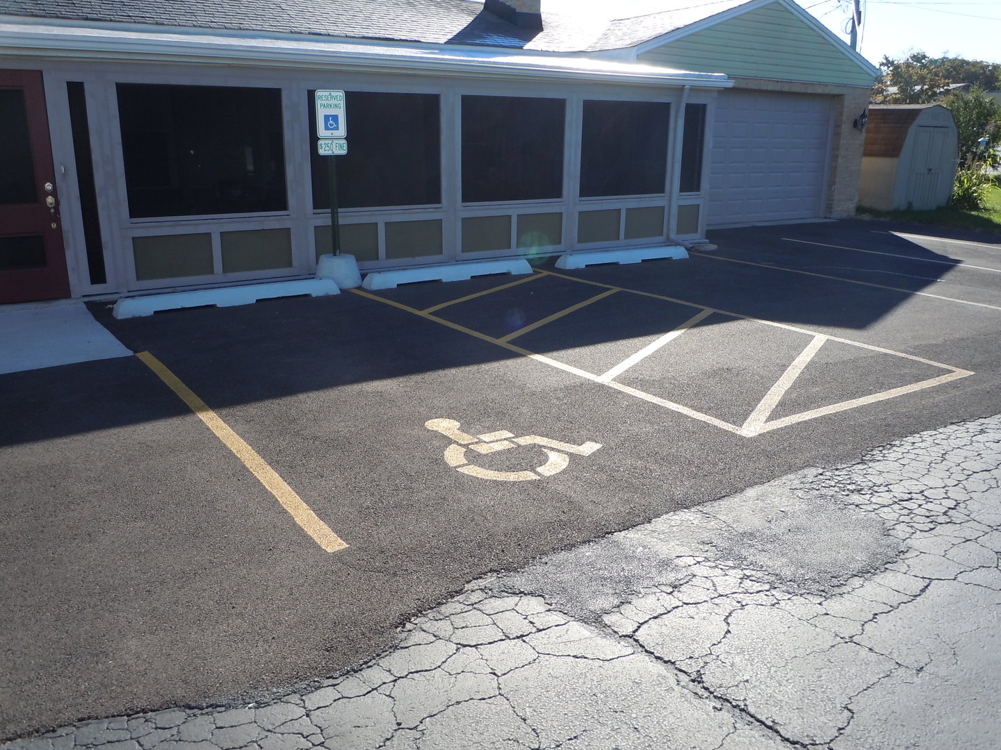 138 W Irving Park Road, Wood Dale, IL 60191