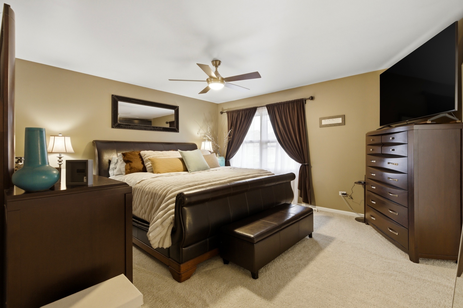 6900 Olde Gatehouse Road, Tinley Park, IL 60477