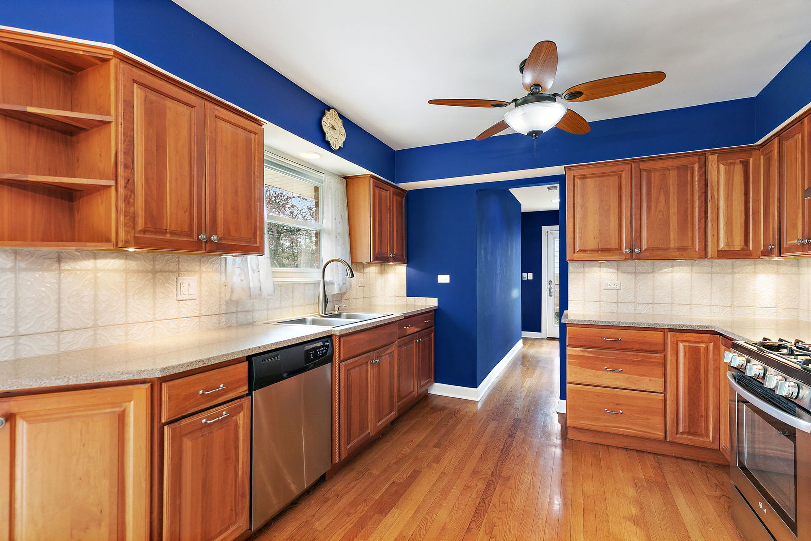 629 N Wren Avenue, Palatine, IL 60067