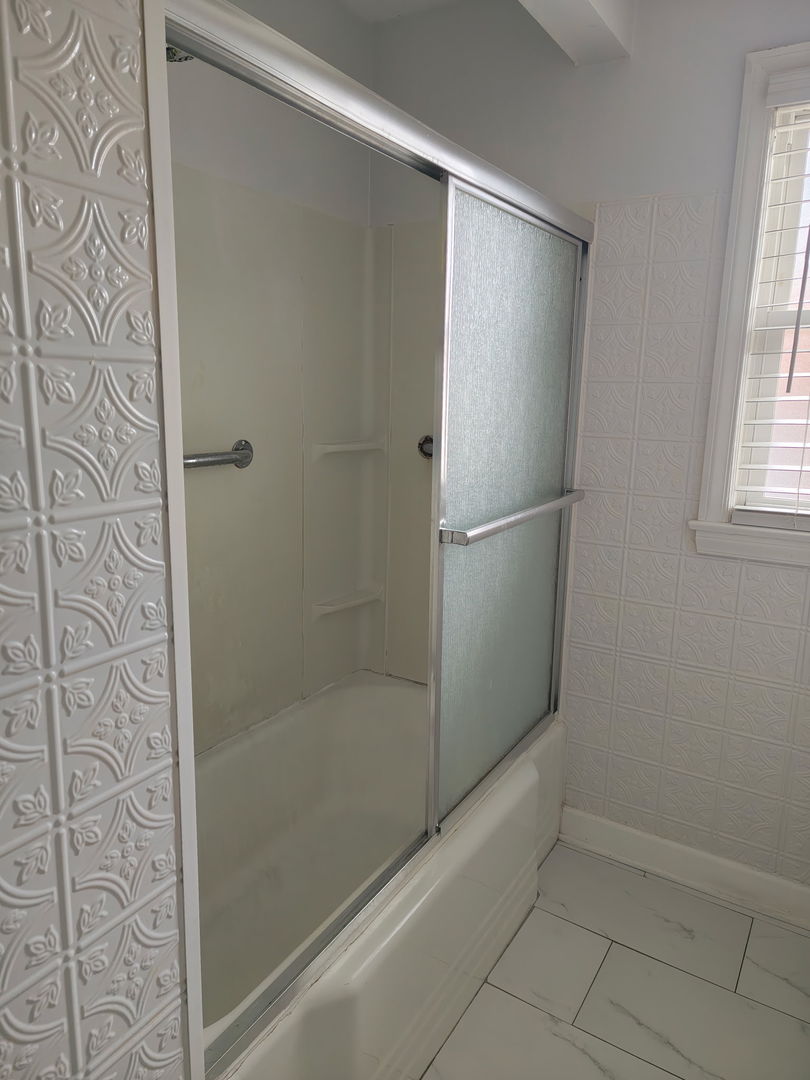 11036 Shaw Street, Westchester, IL 60154