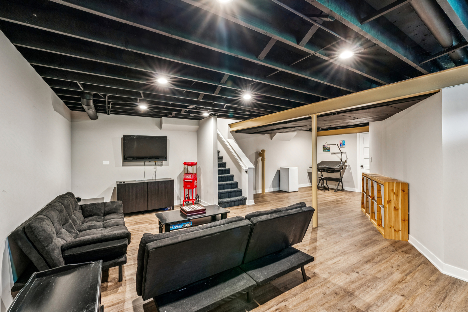 612 Glenn Court, Schaumburg, IL 60193