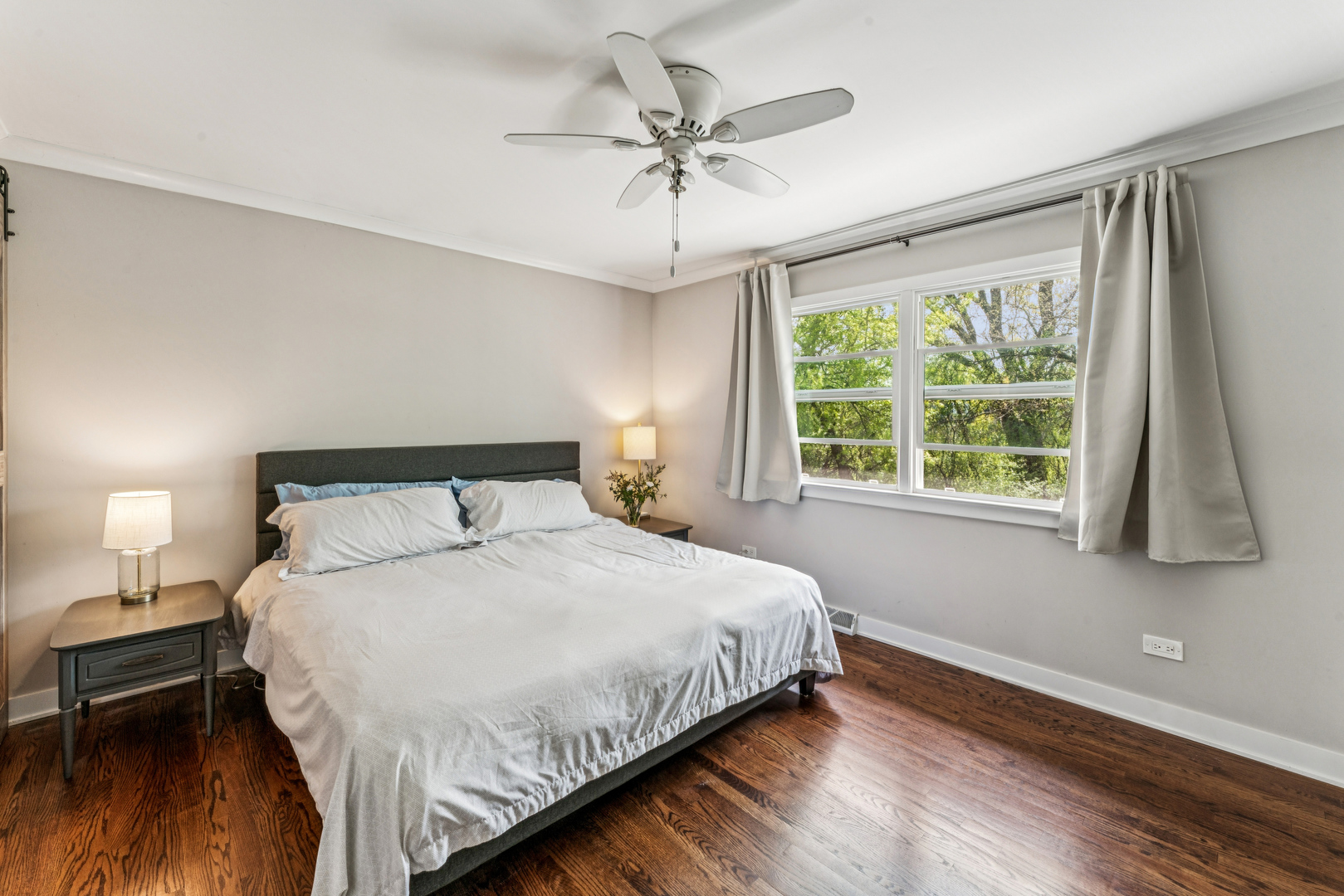 612 Glenn Court, Schaumburg, IL 60193