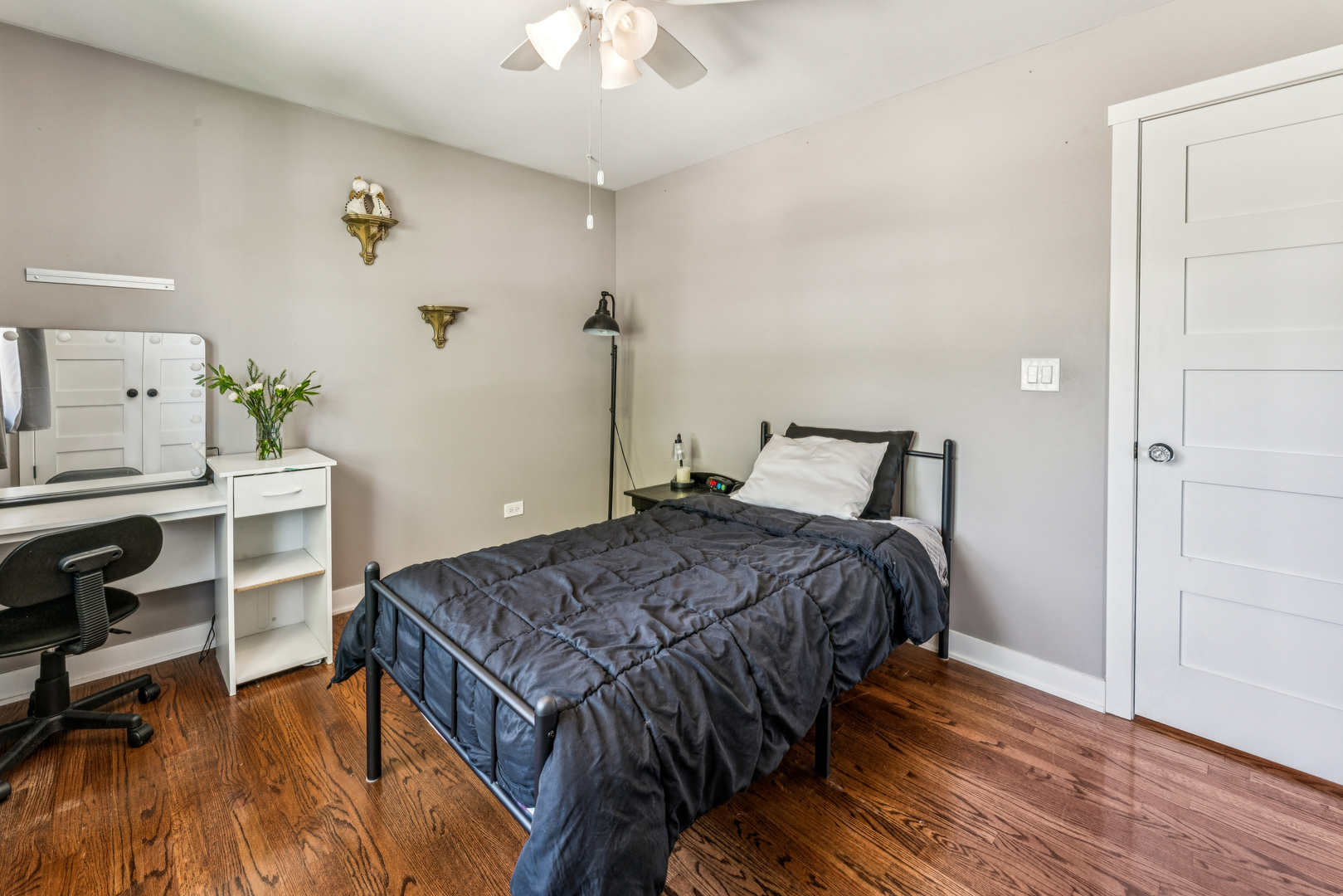 612 Glenn Court, Schaumburg, IL 60193