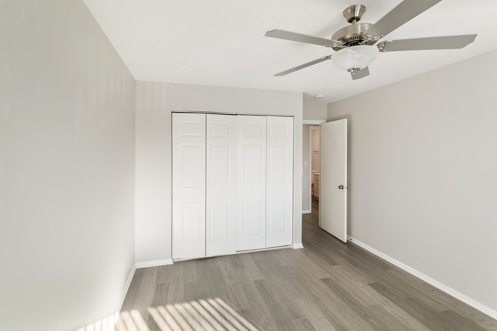 711 S Milwaukee Avenue #106, Libertyville, IL 60048