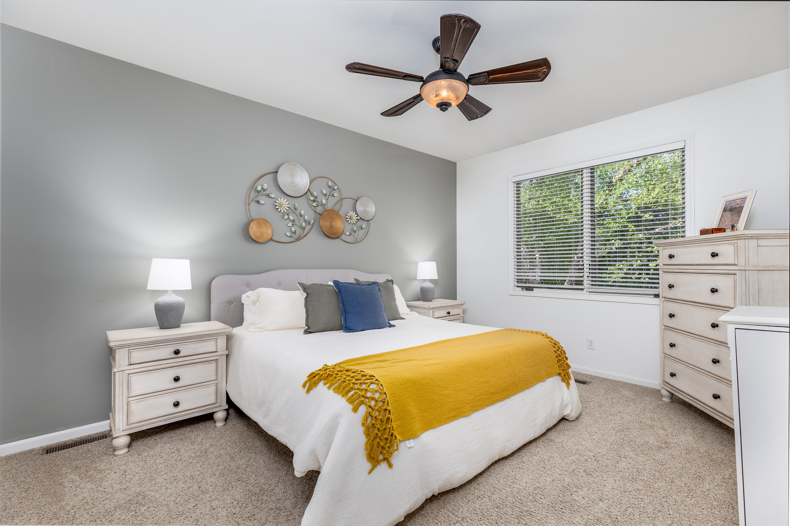 1985 Alinda Avenue, Ottawa, IL 61350