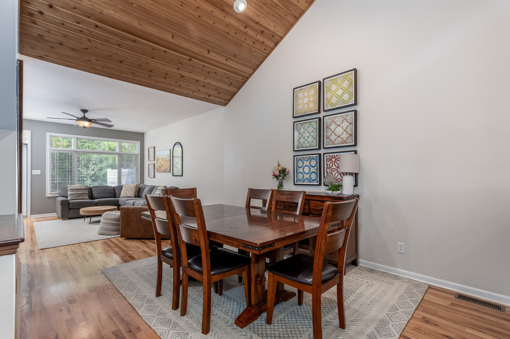 1985 Alinda Avenue, Ottawa, IL 61350