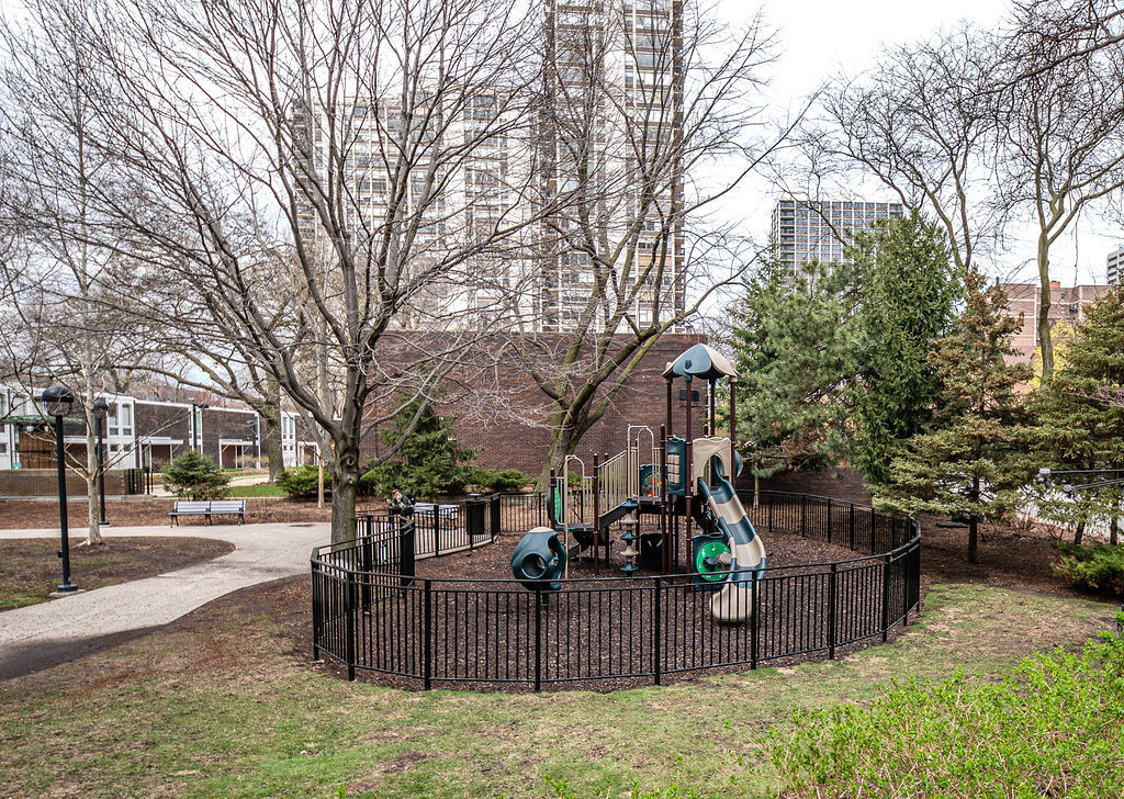 1255 N Sandburg Terrace #2606E, Chicago, IL 60610