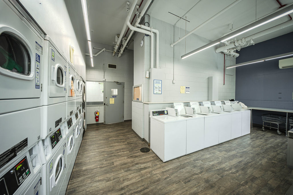 1255 N Sandburg Terrace #2606E, Chicago, IL 60610