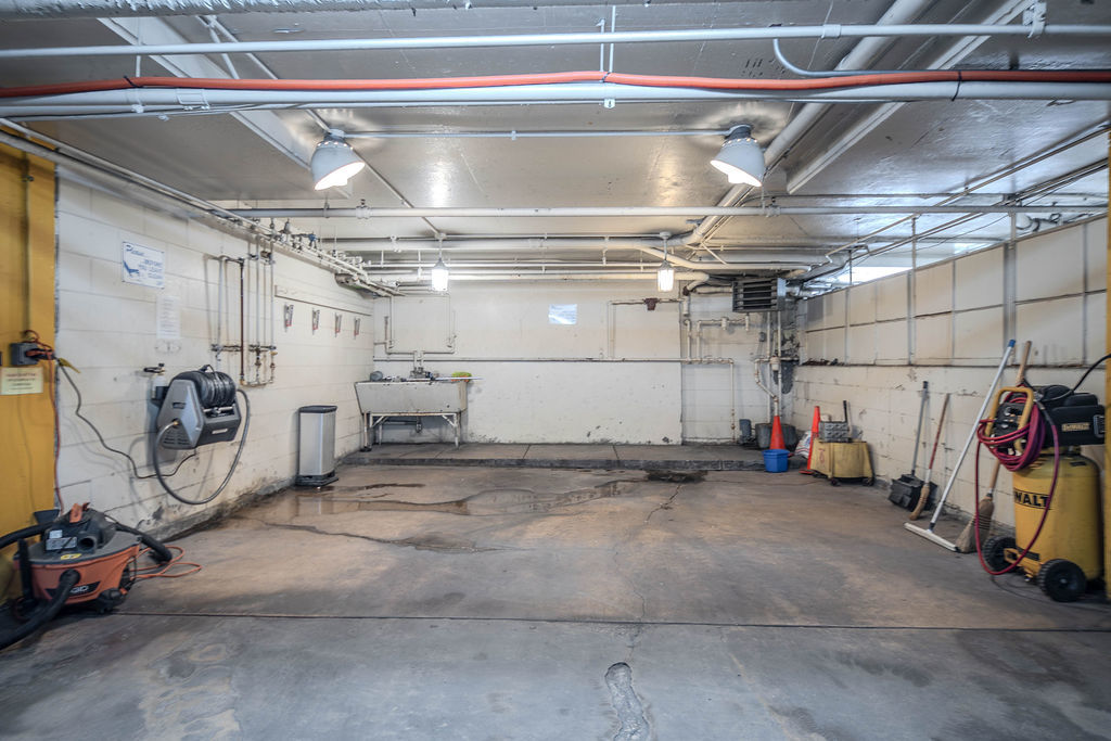 1255 N Sandburg Terrace #2606E, Chicago, IL 60610