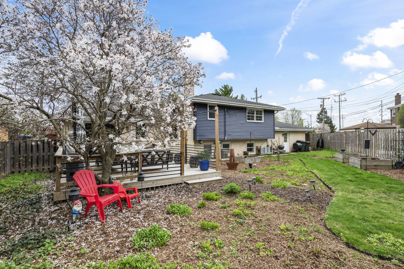 444 S Gibbons Avenue, Arlington Heights, IL 60004