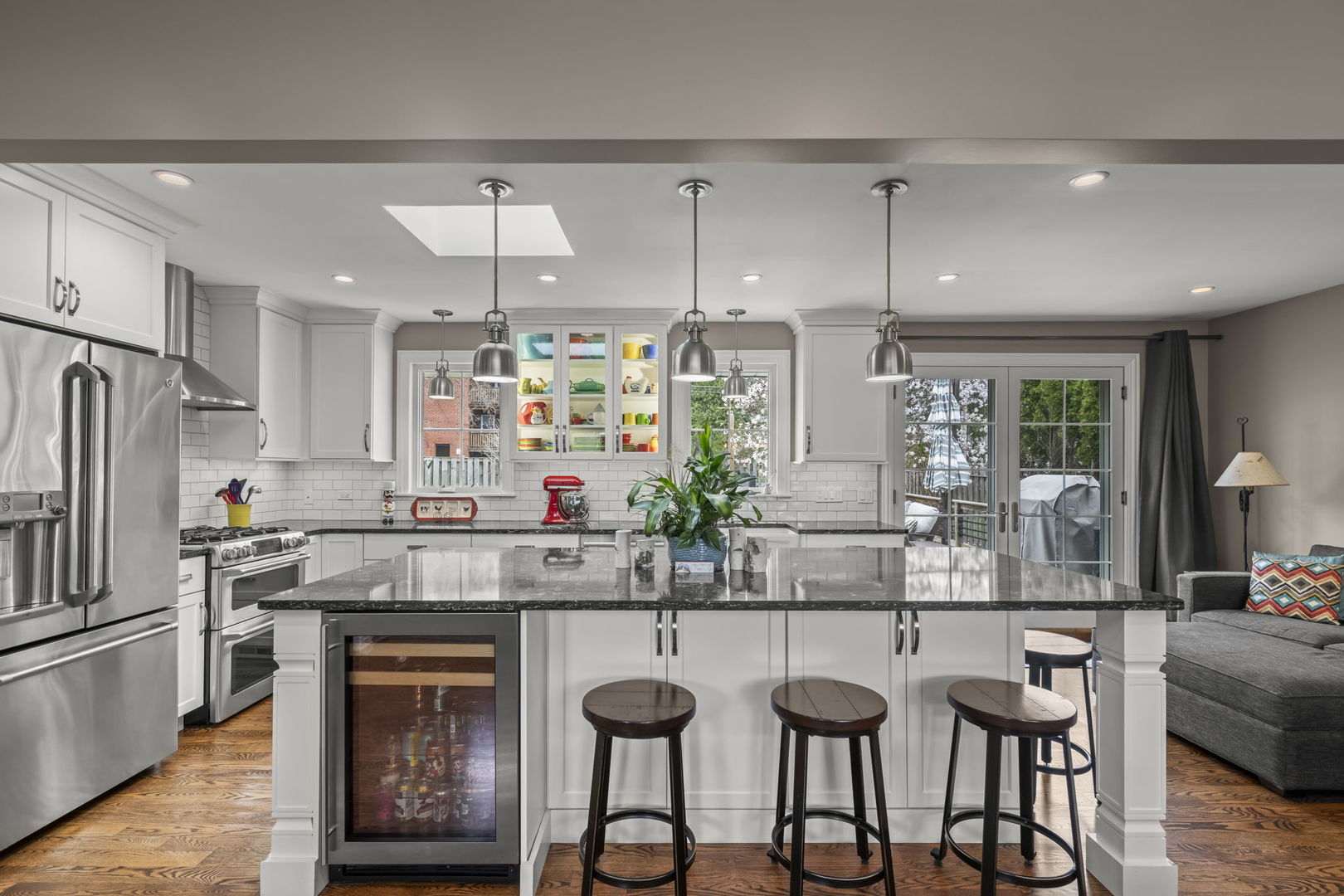 444 S Gibbons Avenue, Arlington Heights, IL 60004