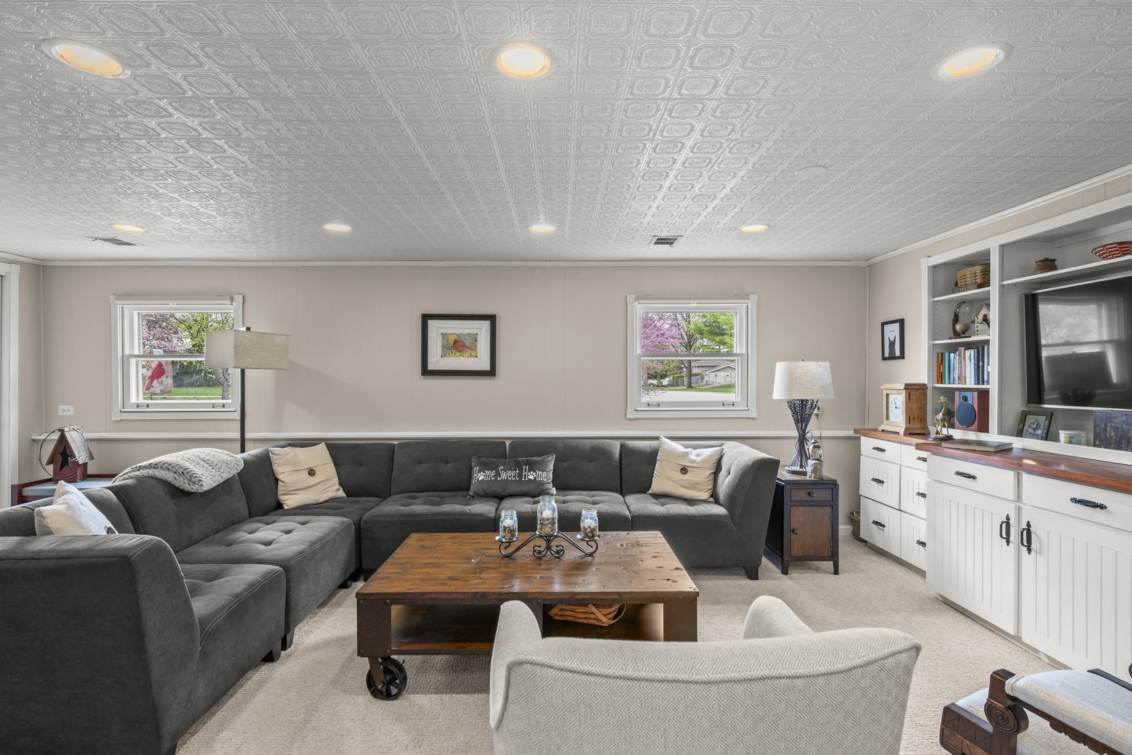 444 S Gibbons Avenue, Arlington Heights, IL 60004