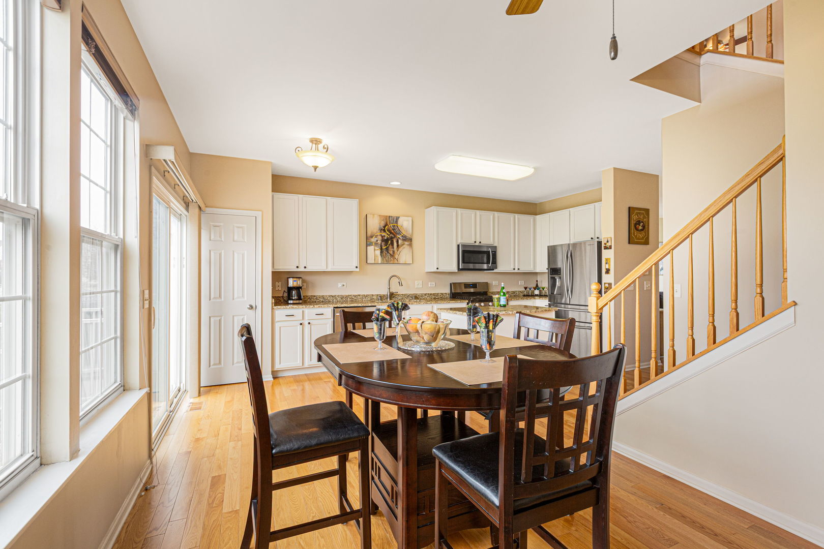 674 Lambert Lane, Bartlett, IL 60103