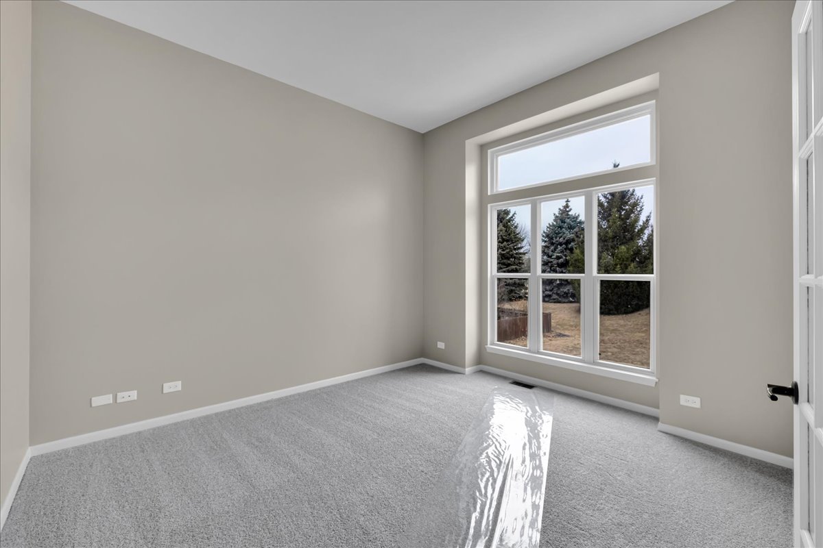 555 Bluestem Drive, Yorkville, IL 60560