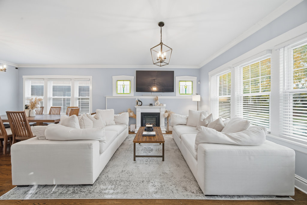 1826 S 49th Court, Cicero, IL 60804