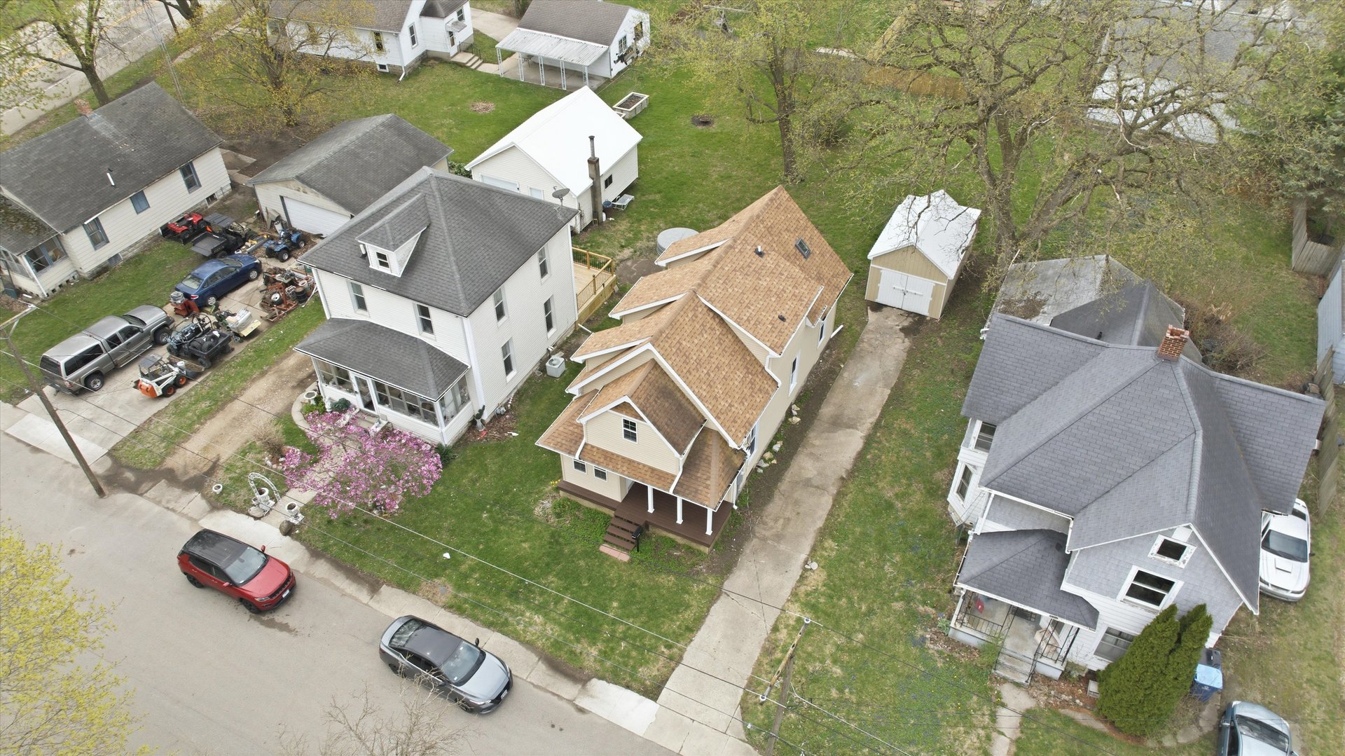 323 Douglas Avenue, Dixon, IL 61021