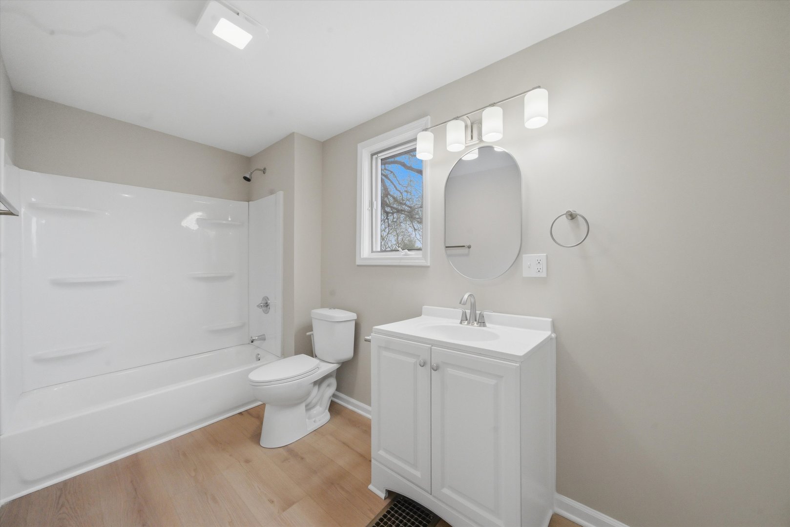 323 Douglas Avenue, Dixon, IL 61021