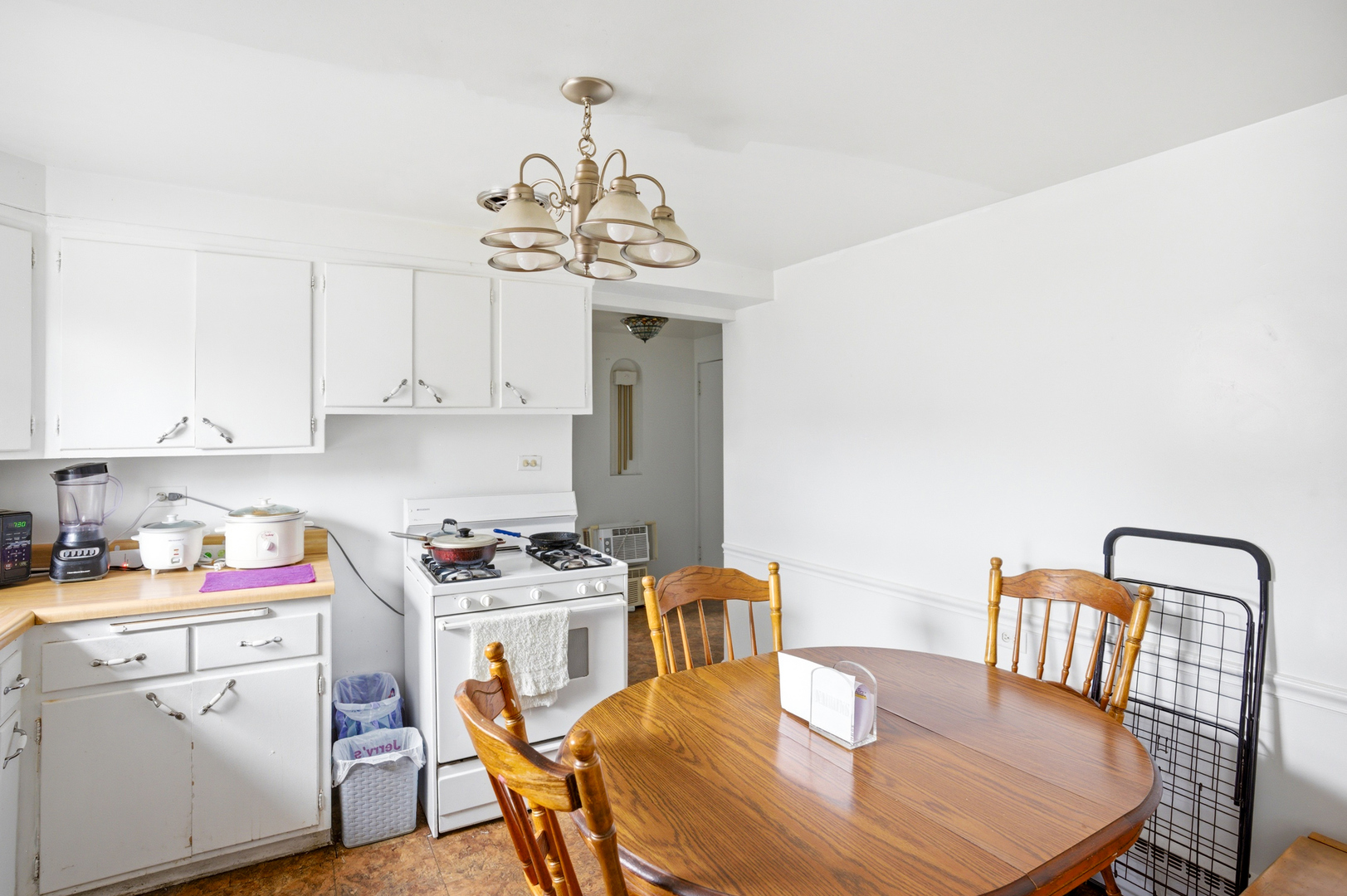 1216 N Northwest Highway, Park Ridge, IL 60068