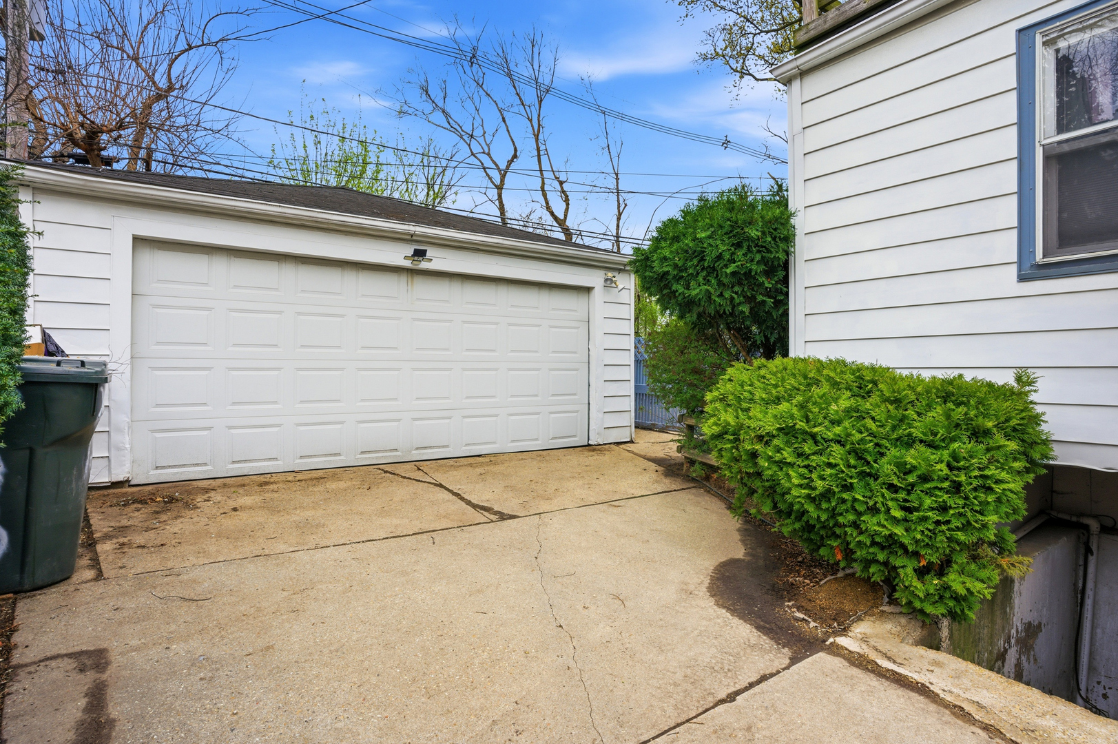 1216 N Northwest Highway, Park Ridge, IL 60068