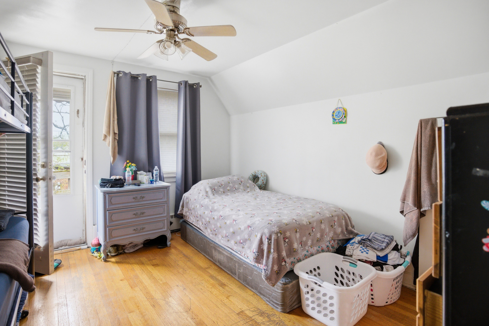 1216 N Northwest Highway, Park Ridge, IL 60068