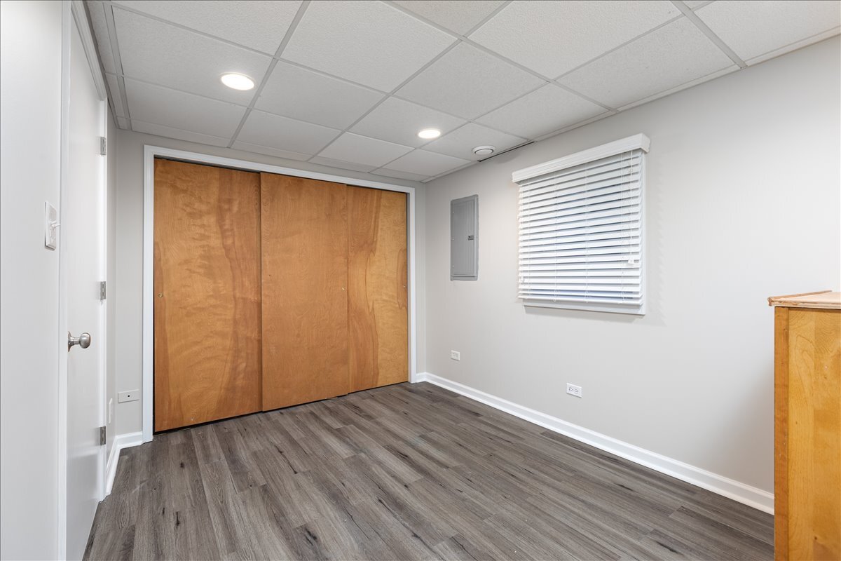 2725 Springdale Circle, Naperville, IL 60564