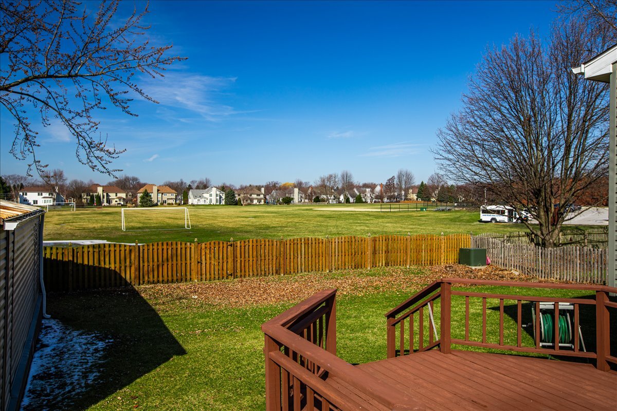 2725 Springdale Circle, Naperville, IL 60564